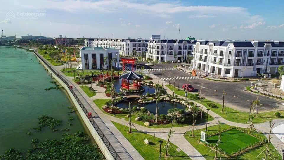 Bán nhà phố 5x15m, 1 trệt 2 lầu, view sông thoáng mát, dân cư hiện hữu 2,2 tỷ  0941 030 ***