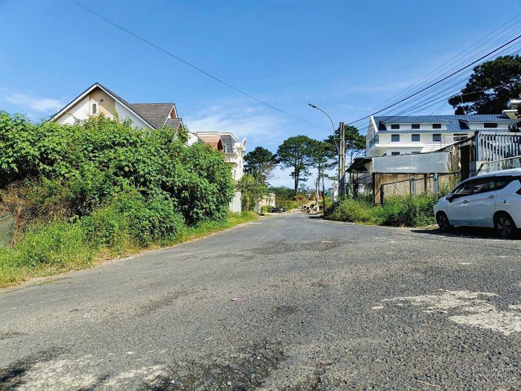 Bán nhà biệt thự 3pn, 3wc, 218m2 tại an sơn, p 4, tp đà lạt, giá ưu đãi 16 tỷ vnd