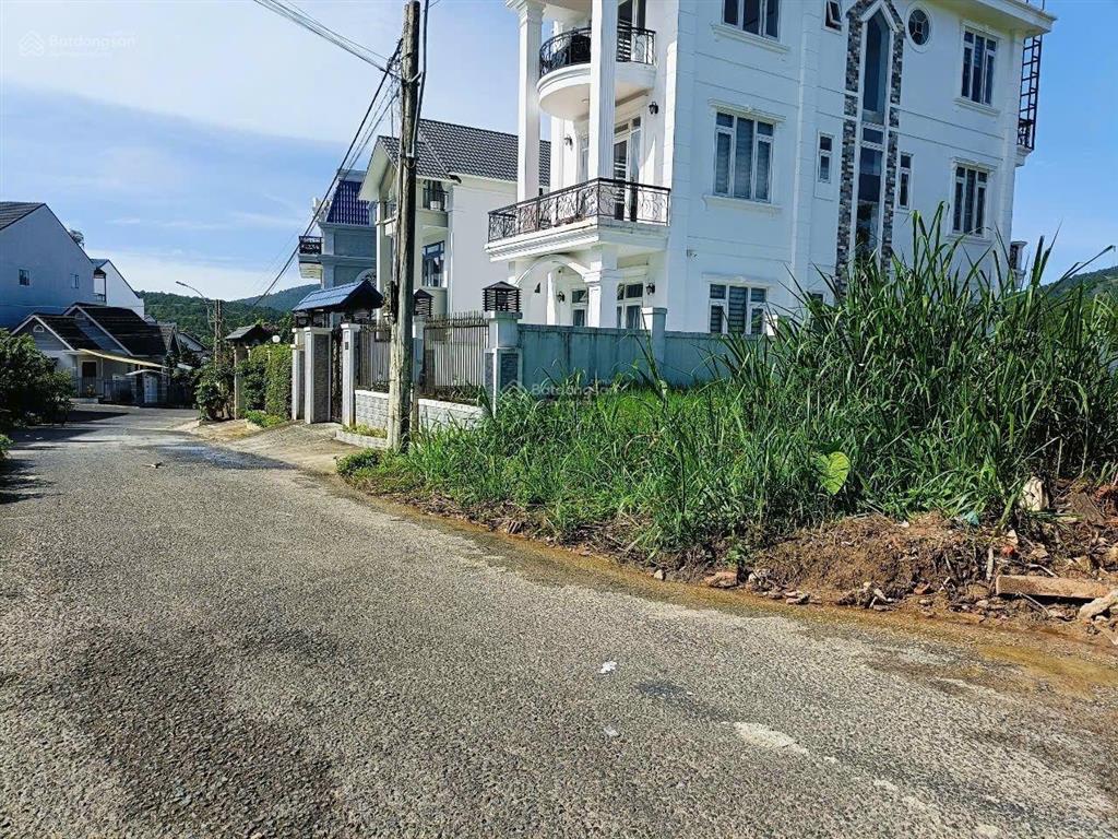 Bán nhà biệt thự 3pn, 3wc, 218m2 tại an sơn, p 4, tp đà lạt, giá ưu đãi 16 tỷ vnd