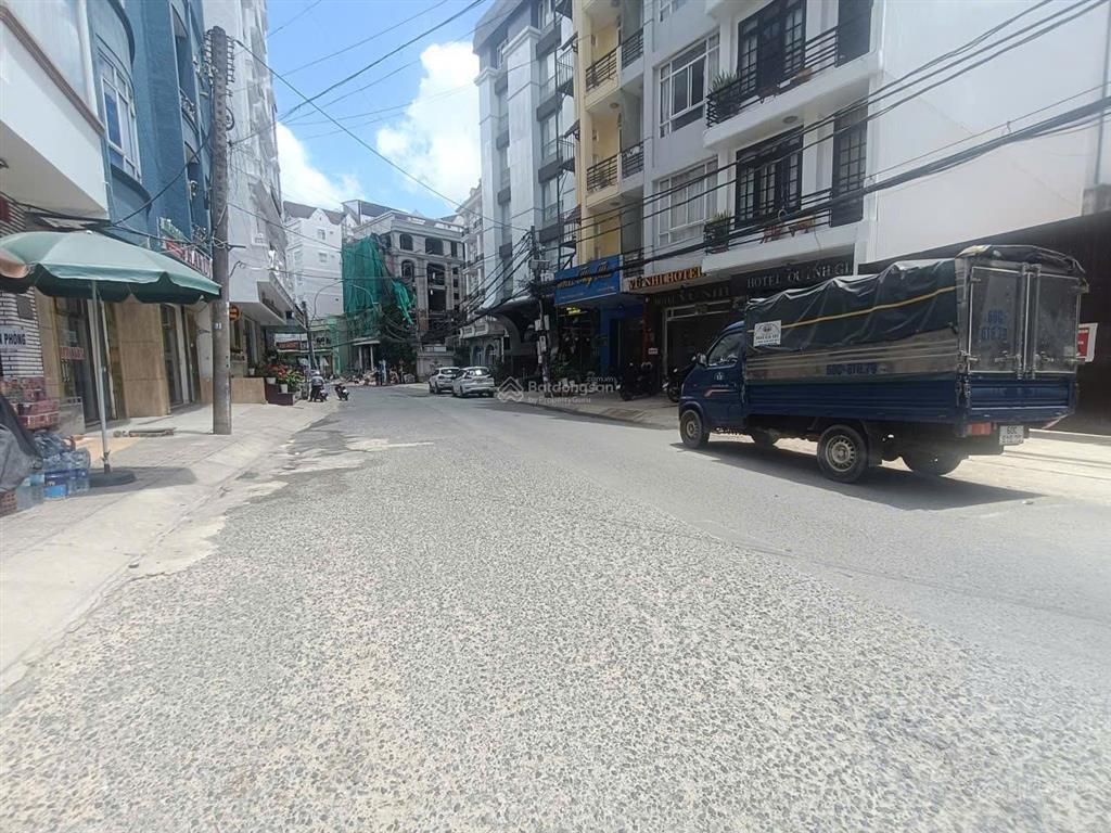 Siêu phẩm đất mặt tiền khu hòa bình đà lạt dt  360m  giá 90 tỷ
