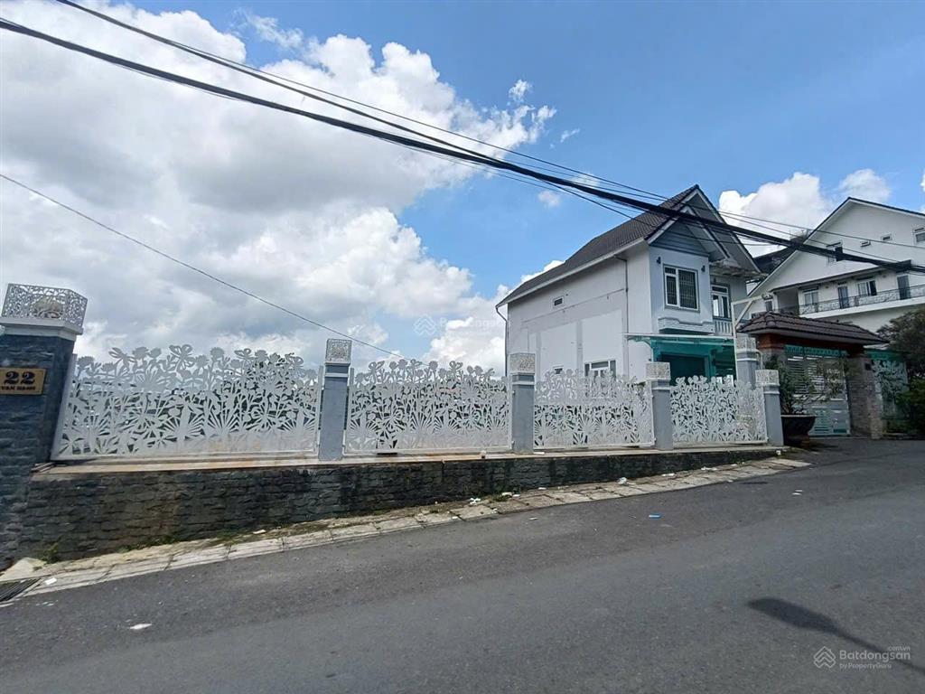 Đất mặt tiền vạn hạnh, đà lạt  full thổ cư view đẹp trung tâm  dt 400m2, giá 25 tỷ