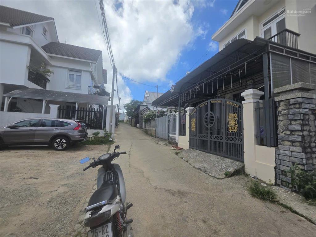 Ngộp bank giảm sốc 3 tỷ villa hùng vương  đà lạt  chỉ còn 9,5 tỷ  dt  192m2