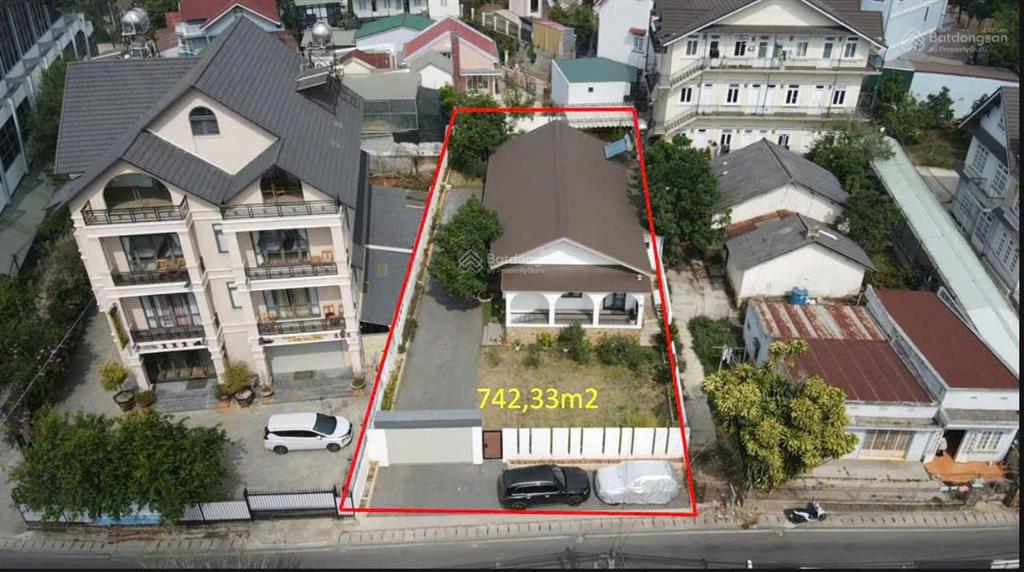 Villa mặt tiền yersin đà lạt chỉ 300m đến hồ xuân hươngquỹ đất hiếm diện tích 742m² gía 60 tỷ
