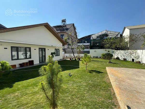 Villa mặt tiền yersin đà lạt chỉ 300m đến hồ xuân hươngquỹ đất hiếm diện tích 742m² gía 60 tỷ