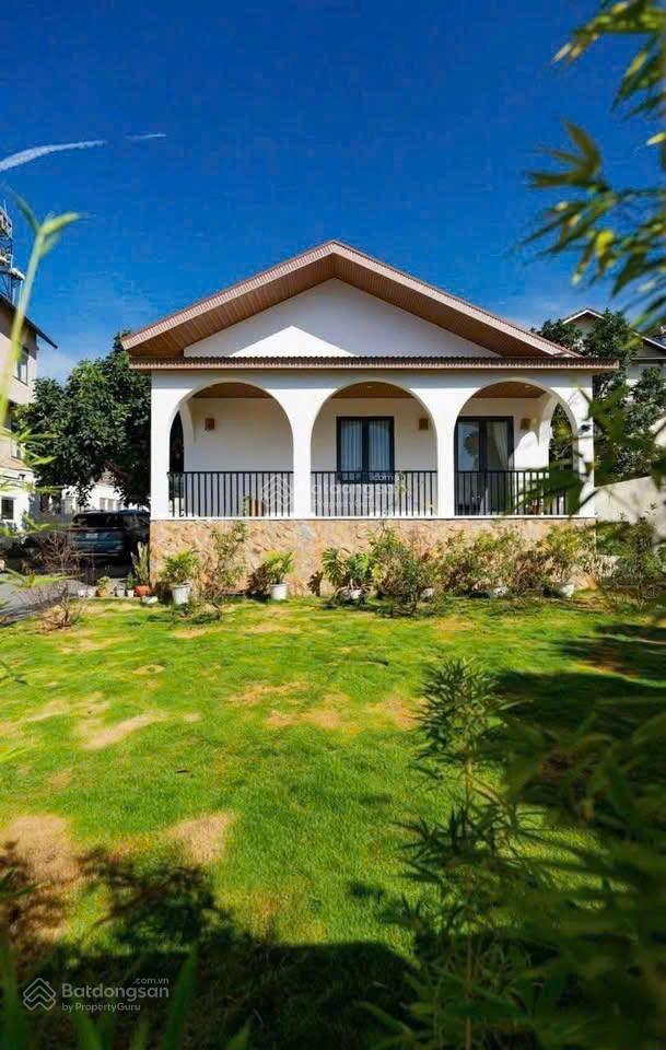 Villa mặt tiền yersin đà lạt chỉ 300m đến hồ xuân hươngquỹ đất hiếm diện tích 742m² gía 60 tỷ