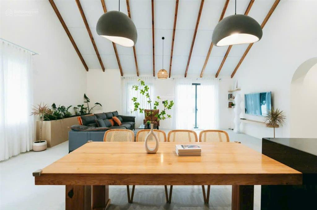 Villa mặt tiền yersin đà lạt chỉ 300m đến hồ xuân hươngquỹ đất hiếm diện tích 742m² gía 60 tỷ