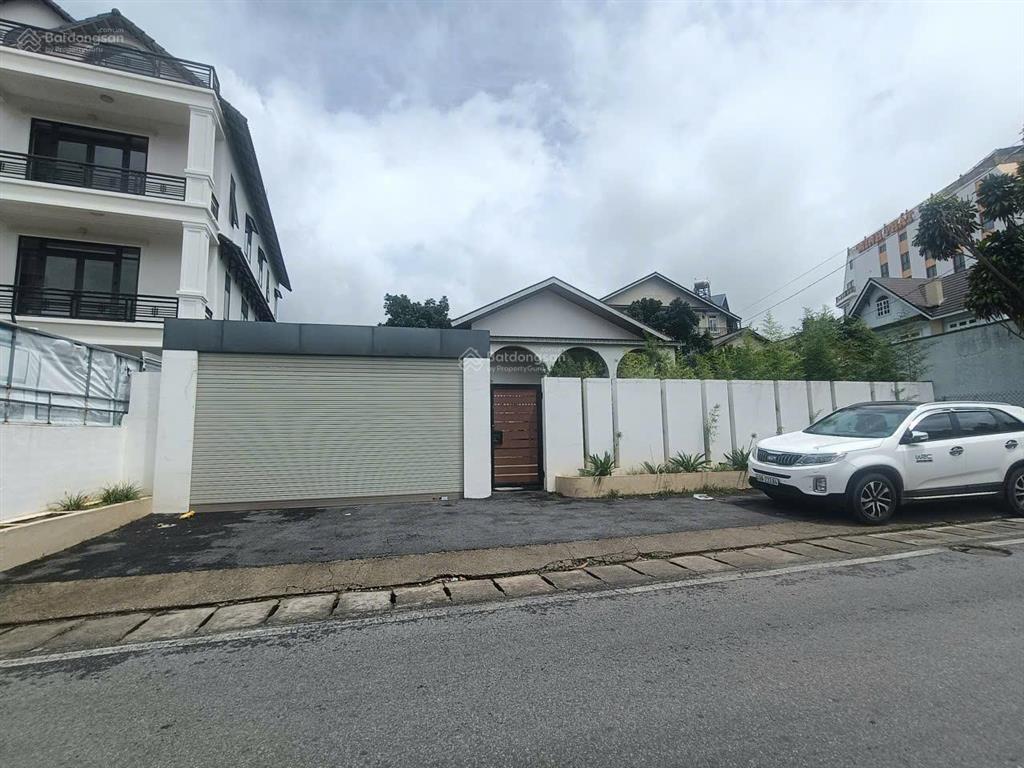 Villa mặt tiền yersin đà lạt chỉ 300m đến hồ xuân hươngquỹ đất hiếm diện tích 742m² gía 60 tỷ
