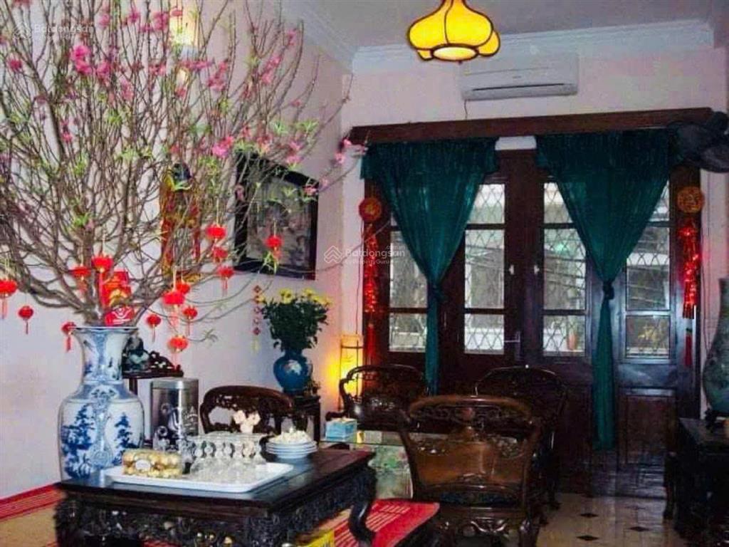Chính chủ nhờ bán mặt phố hàng phèn  57m2  nhỉnh 49 tỷ