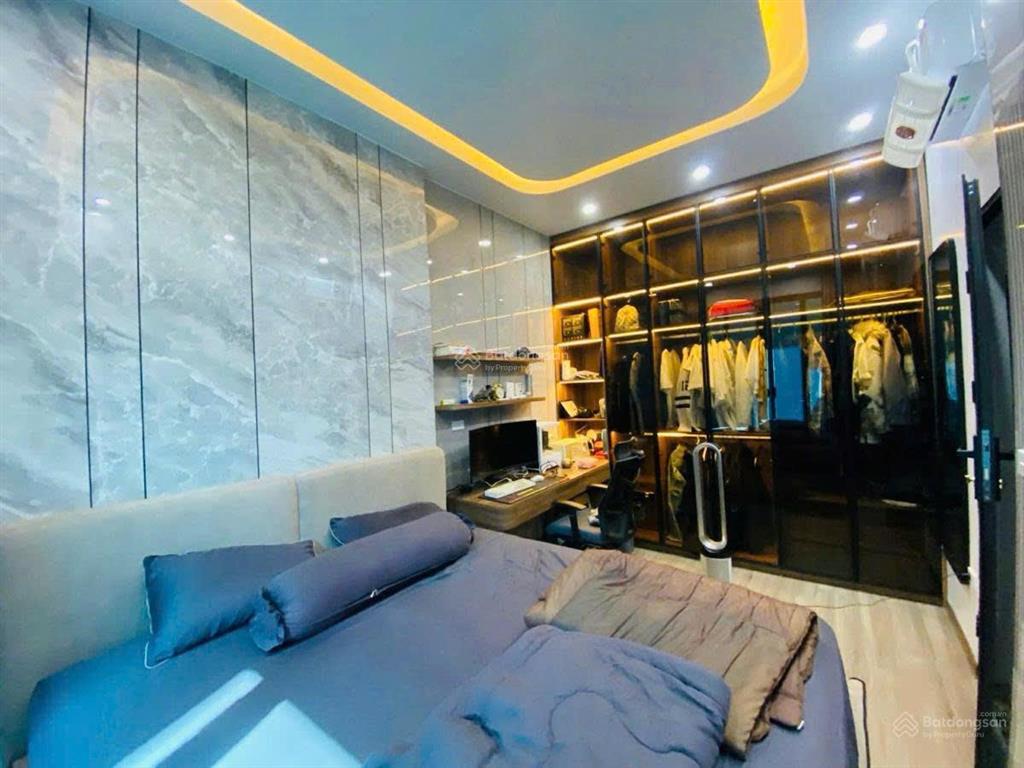 Bán nhà chính chủ đống đa  38m2  5 tầng  giá chào 7.6 tỷ