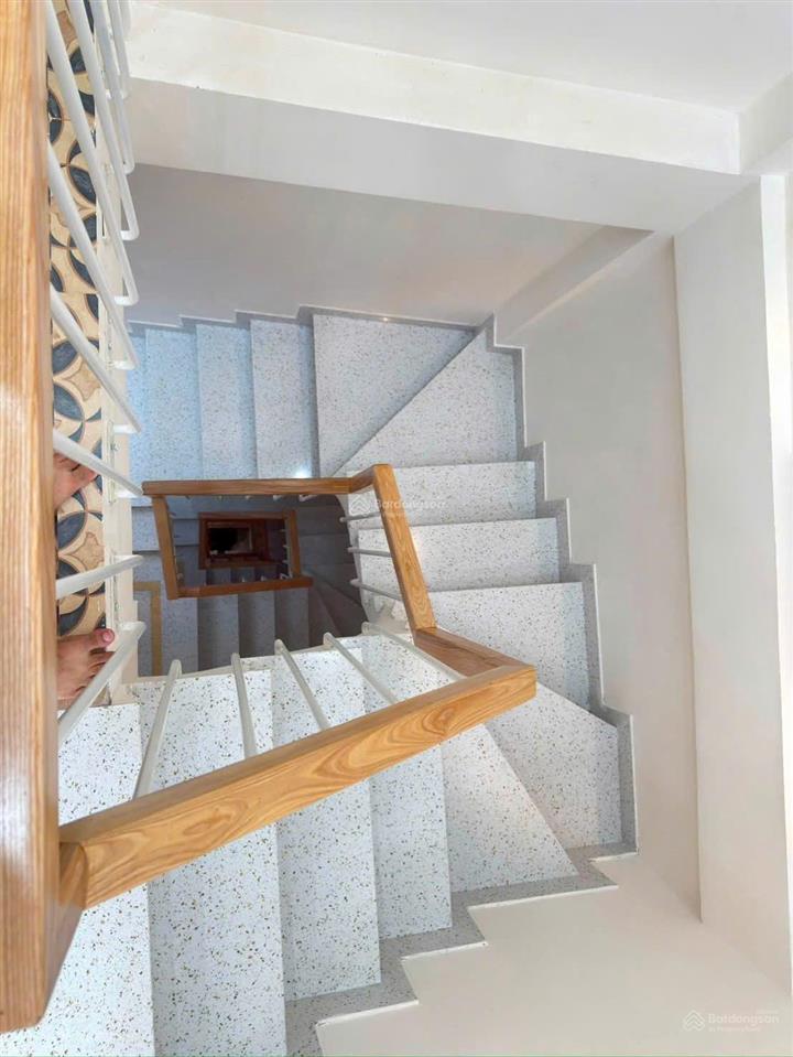 Nhà mới vũ tông phan  34m 5t mt 3.7m  nhỉnh 7 tỷ