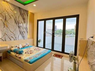 Bán nhà mới 3 tầng mặt tiền đường nhựa 6m view hồ cực mát chỉ 6 tỷ 550