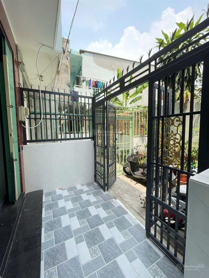 Nhà mới 3 tầng đầy đủ công năng đường rạch cát, phường phú định giá chỉ 4,6 tỷ