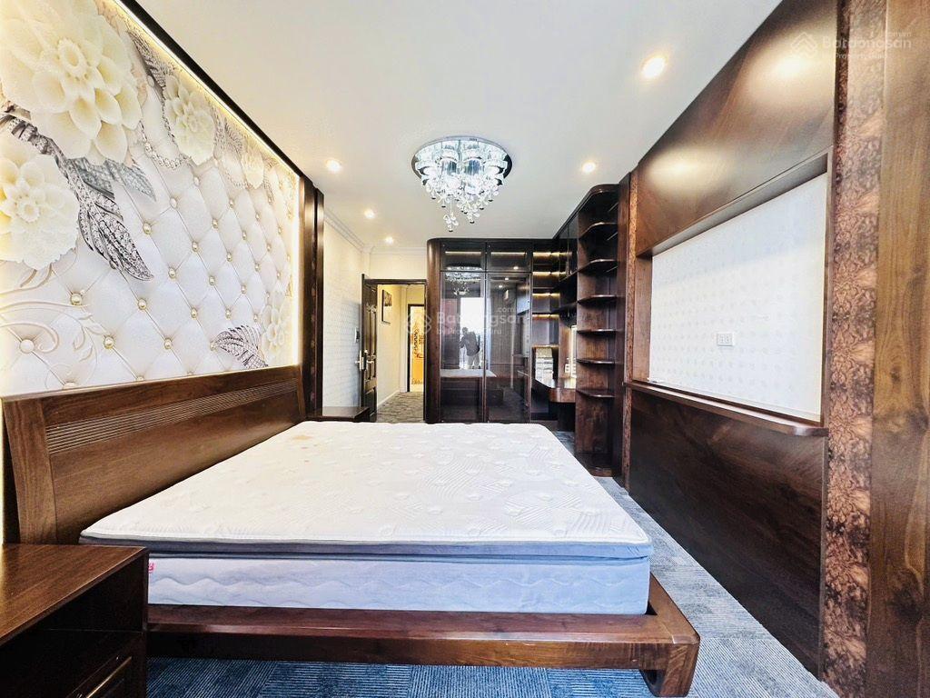 Mặt phố mai anh tuấn  mặt hồ hoàng cầu  50m2  6t thang máy  30 tỷ