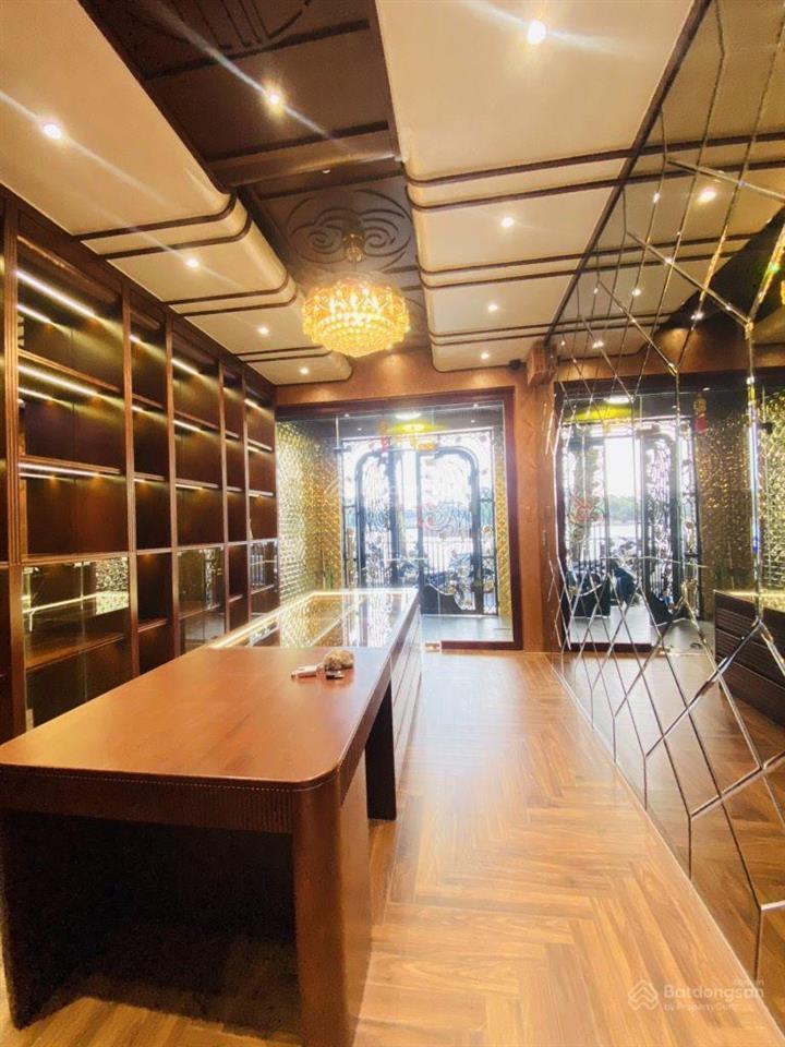 Mặt phố mai anh tuấn  mặt hồ hoàng cầu  50m2  6t thang máy  30 tỷ