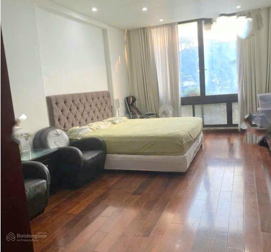 Mặt hồ hoàng cầu  69m2  4t  4m mt  kinh doanh  giá trị tăng trưởng cao  40.5 tỷ