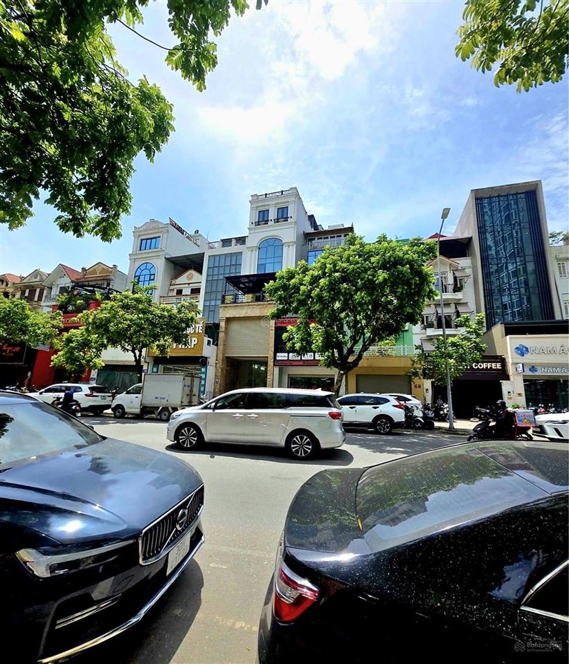 Mặt phố vũ phạm hàm, cầu giấy 148m2 7 tầng thang máy, mặt tiền 5.5m, dòng tiền 1.8tỷ/năm, 2 mặt phố