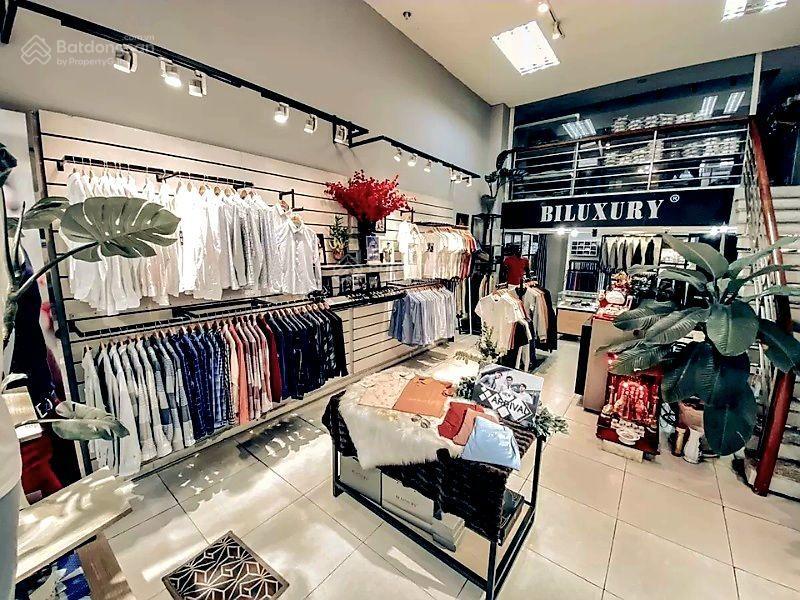 Mặt phố cầu giấyđối diện flc cầu giấy 46m25m mặt tiền kinh doanh vỉa hèxây tòa 7 tầng