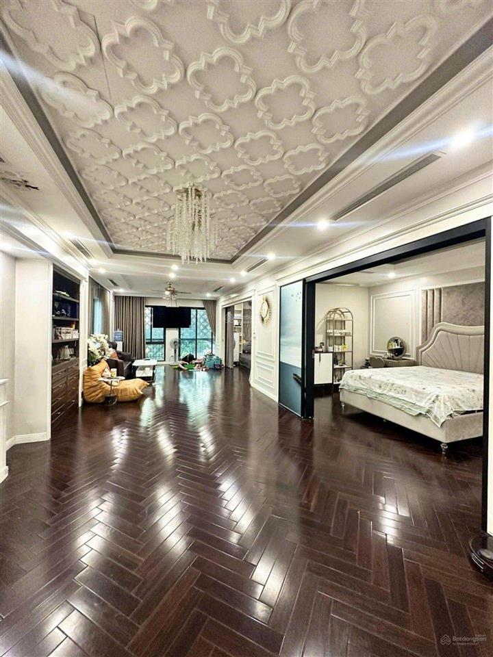 Tuyệt tác mặt phố trần vỹ cầu giấy130mtoà văn phòngkết hợp ở bể bơi vô cựcsân vườn bbq