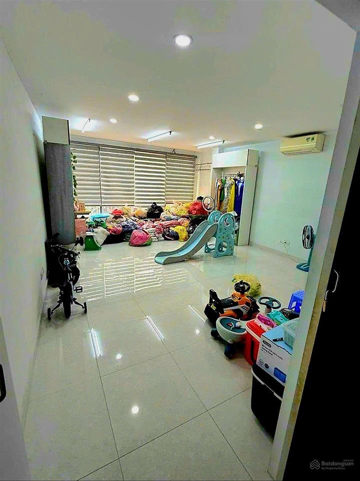 Mặt phố trung phụng  đống đa  50m2  6t thang máy  gần 5m mt  ô tô tránh  vỉa hè  kinh doanh