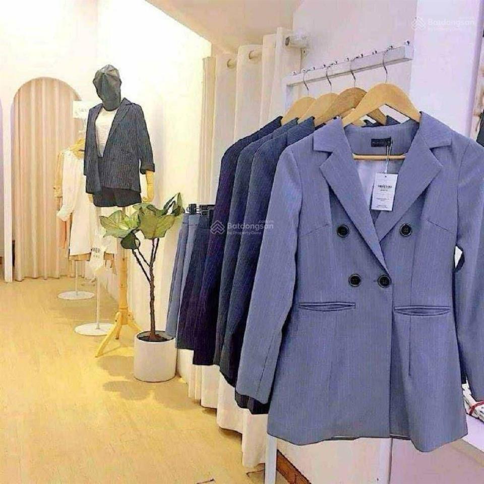 Mặt phố vip xã đàn  ngã 6 ô chợ dừa  60m2  4.2m mặt tiền  2 mặt thoáng vỉa hè rộng kinh doanh
