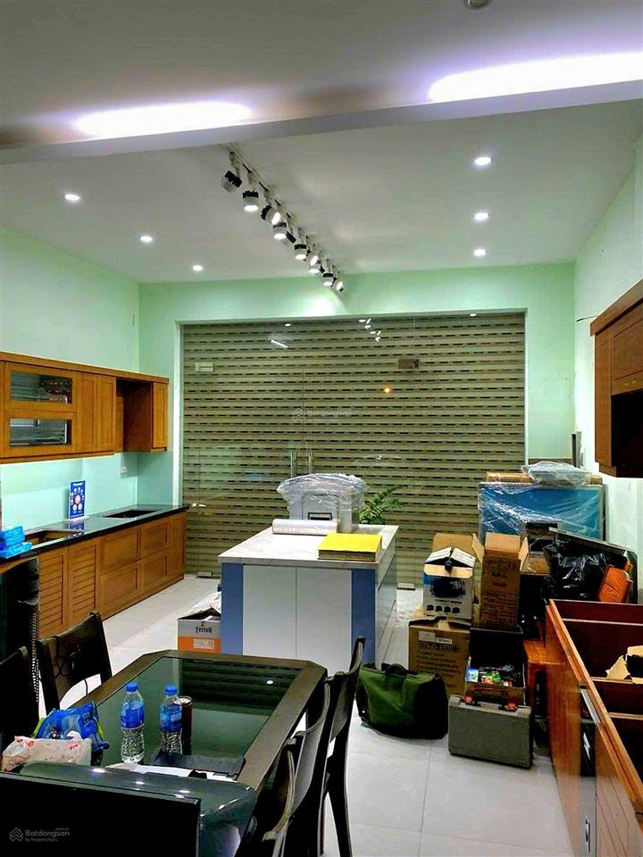 Mặt phố trung kínhcầu giấy 87m25 tầng mặt tiền lớnvỉa hè rộng kinh doanh dòng tiền tốt