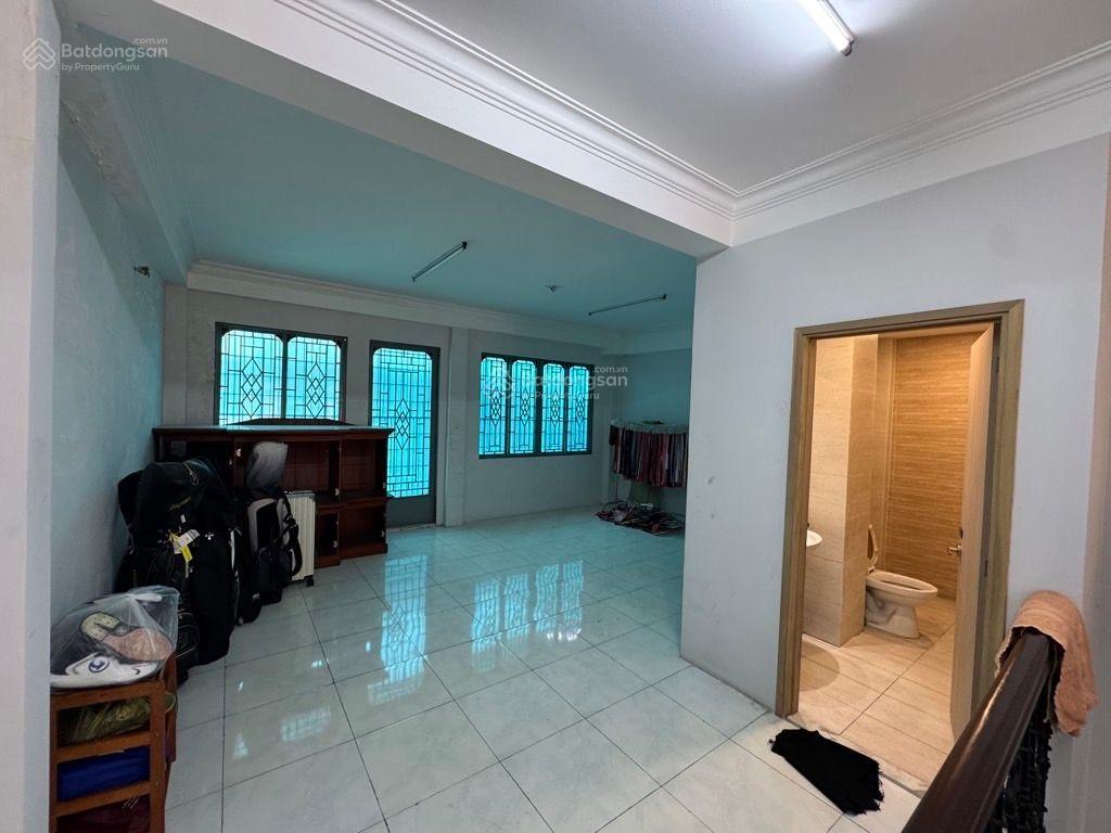Nhà 3 tầng, mặt tiền xe hơi thông lê văn việt 140m2, ngang 6m, nhỉnh 9.5 tỷ