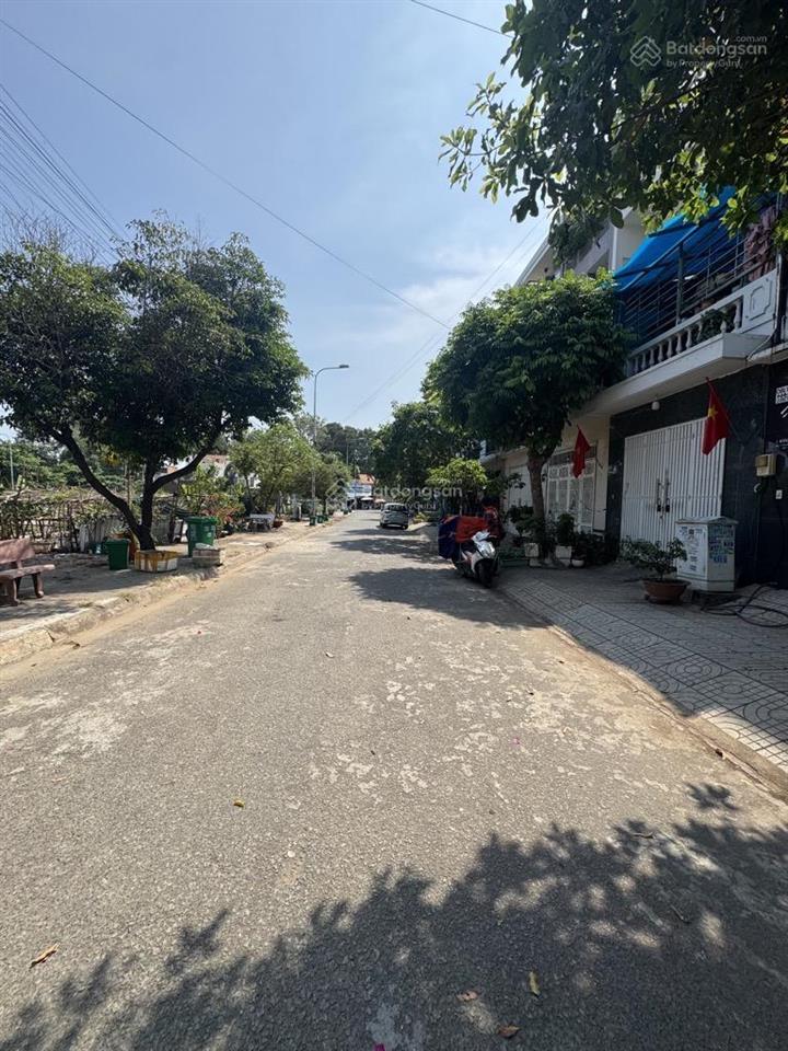 Bán lô đất mặt tiển 447b lê văn việt, tnp a, 72m2, nhỉnh 7.5 tỷ