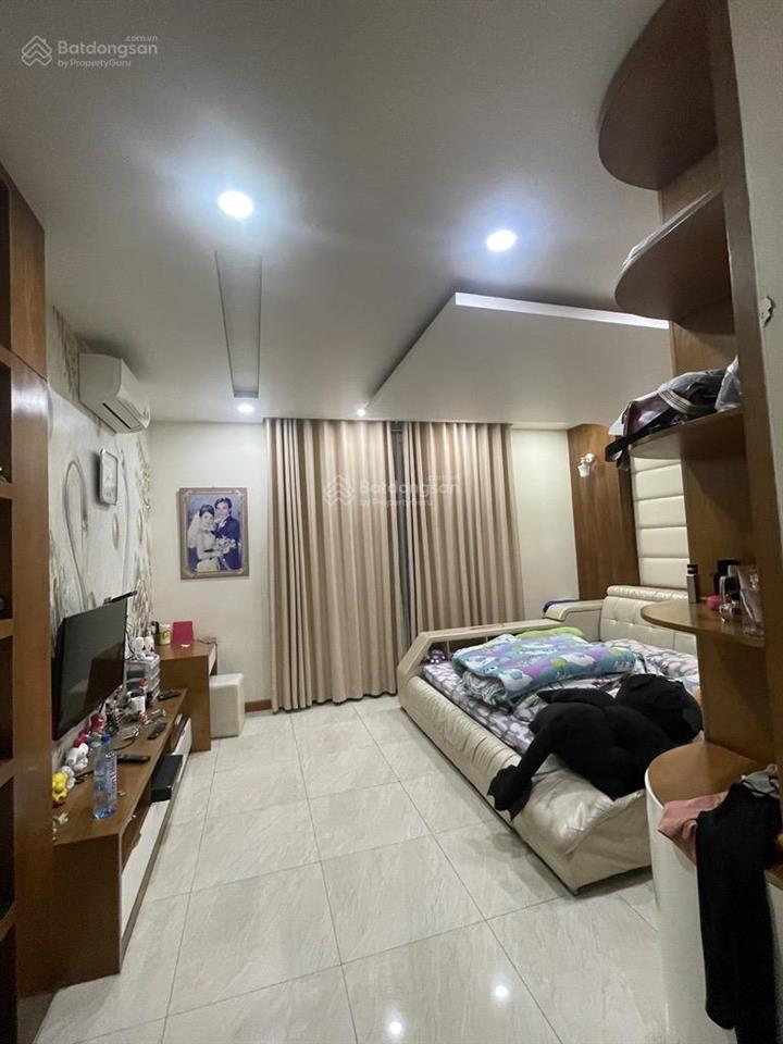 Nhà hxh ngay vincom lê văn việt, 3 tầng, 85m2, ngang 5m, nhỉnh 6 tỷ