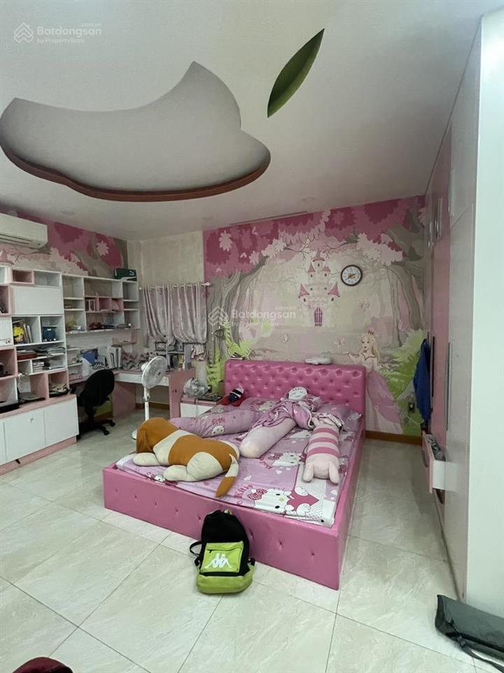 Nhà hxh ngay vincom lê văn việt, 3 tầng, 85m2, ngang 5m, nhỉnh 6 tỷ