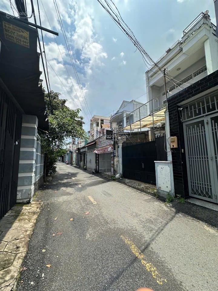 Nhà hxh ngay vincom lê văn việt, 3 tầng, 85m2, ngang 5m, nhỉnh 6 tỷ