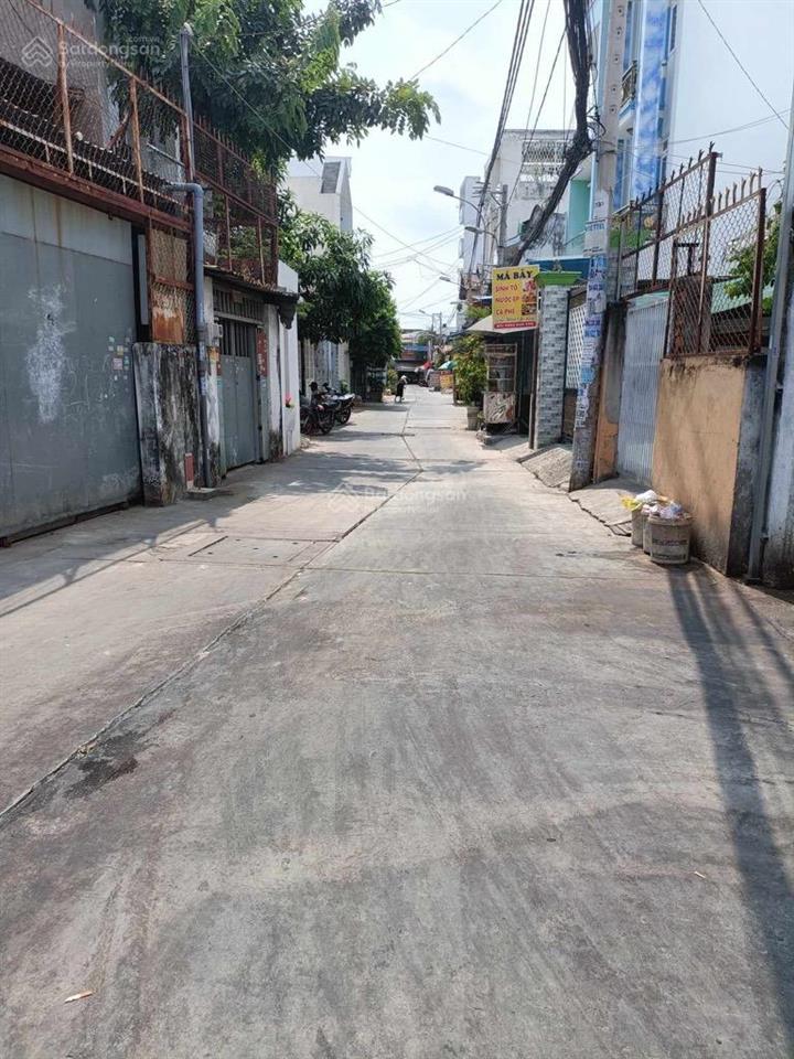 Nhà 3 tầng, lê văn việt, 125m2, ngang 5m, hẻm xe hơi 6m, đẹp, ở ngay, nhỉnh 7 tỷ