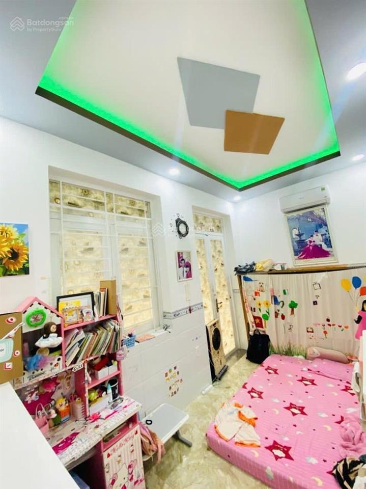 Giảm sốc 1,3 tỷ, nhà 3 tầng, 80m2, ngay metro bình thái, nhỉnh 5 tỷ