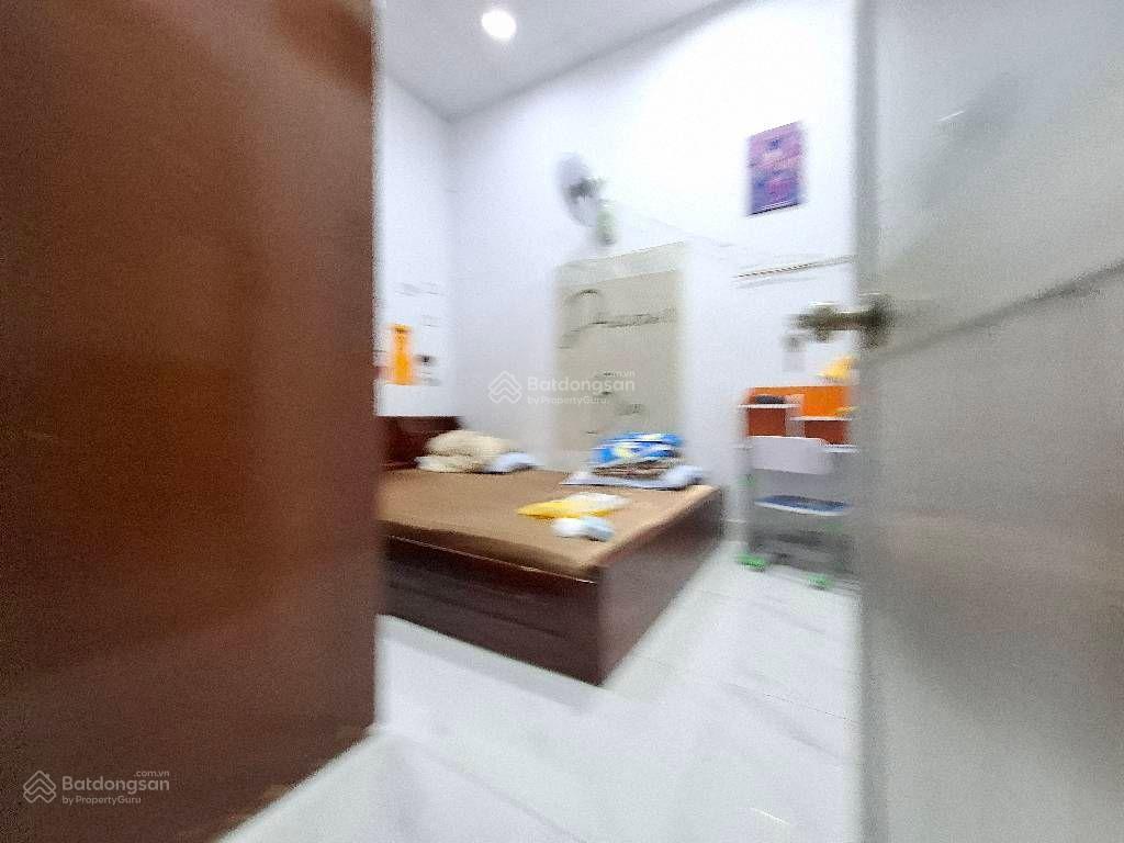 Nhà đẹp giá tốt, 74m2, xe hơi trong nhà, cạnh cđ công thương, chỉ 5.6 tỷ