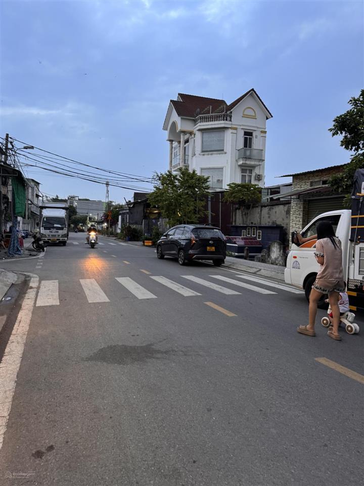Nhà mặt tiền đường 12m, 184m2, ngang 9m, tăng nhơn phú q9, chỉ 9.7tỷ
