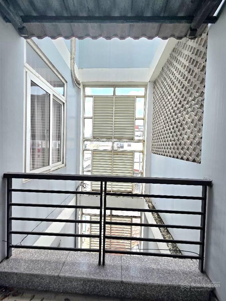 Toà nhà 5 tầng, 20 chdv ngay phạm văn đồng, doanh thu gần 1 tỷ/ năm, chỉ 13.5 tỷ