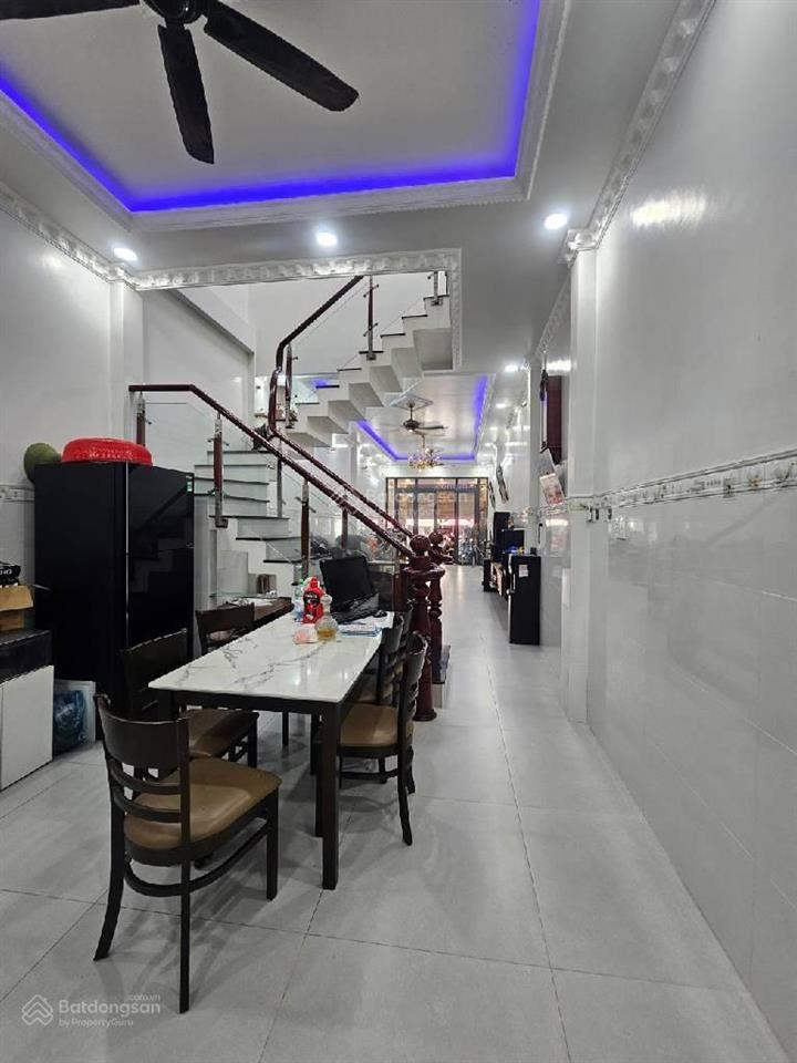 Nhà mặt tiền đường, phước bình, 2 tầng 100m2, xe hơi đậu ngày đêm, nhỉnh 9 tỷ