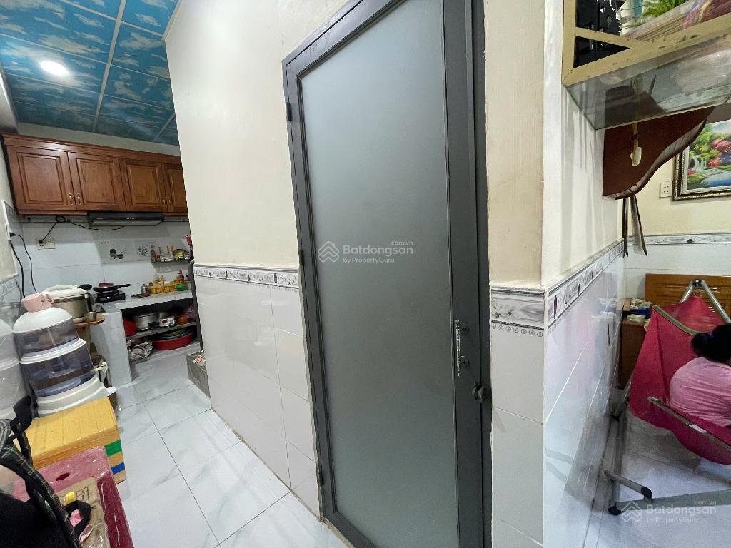 Ngộp, nhà 2 tầng, đỗ xuân hợp, đối diện chợ phước bình, 84m2, chỉ 5 tỷ