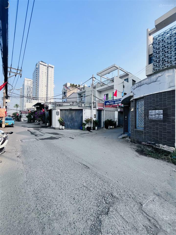 Bán gấp đất mặt tiền kinh doanh đường sầm uất đối diện vạn phúc thủ đức,112m2 giá chỉ 9,5 tỷ,