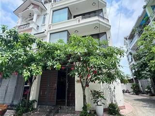 Bán biệt thự mini góc 2 mặt tiền quốc lộ 13, gần vạn phúccó thang máytặng nội thất cao cấp12,5 tỷ