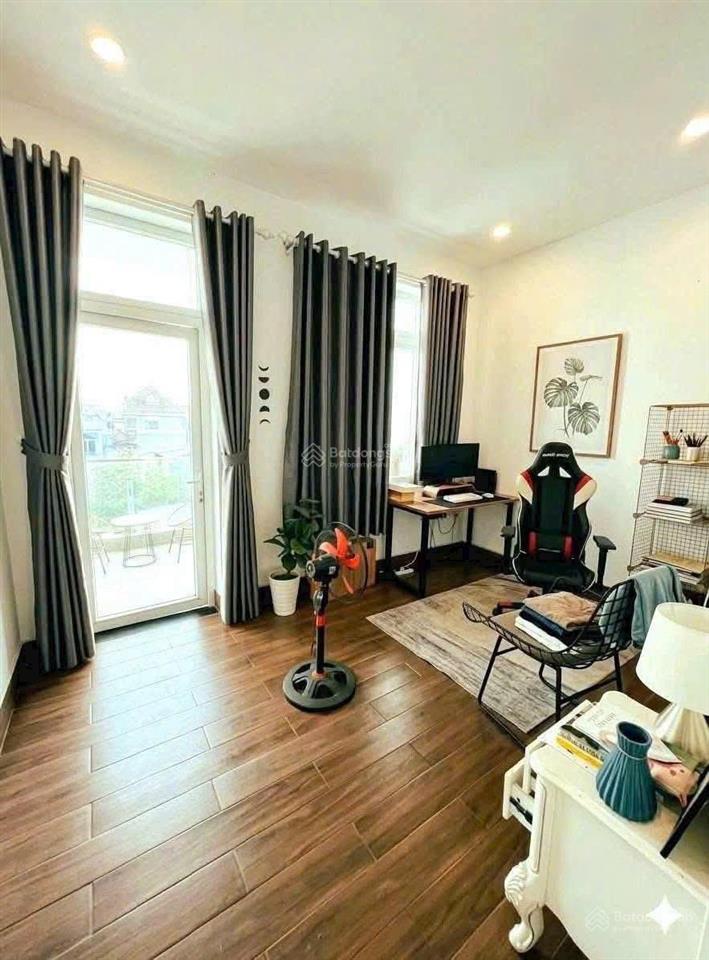 Bán gấp nhà 3 tầngô tô ngủ trọng nhà, quốc lộ 13, hiệp bình phước,hiệp bình phước, thủ đức.6,2 tỷ