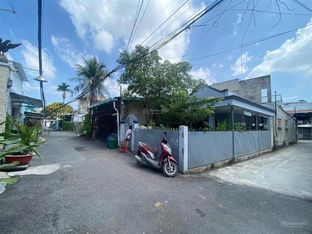 Bán gấp nhà góc 2 mặt tiền đường thông gần vạn phúc  quốc lộ 13, thủ đức, 100m² giá chỉ 7,9 tỷ