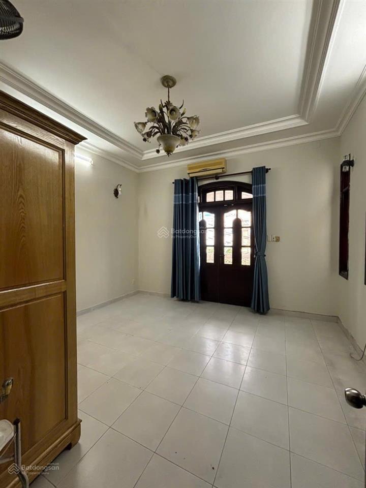 Cho thuê biệt thự 4 tầng khu bên sông hiệp bình chánh,gần gigamal phạm văn đồng thủ đức, 120m2