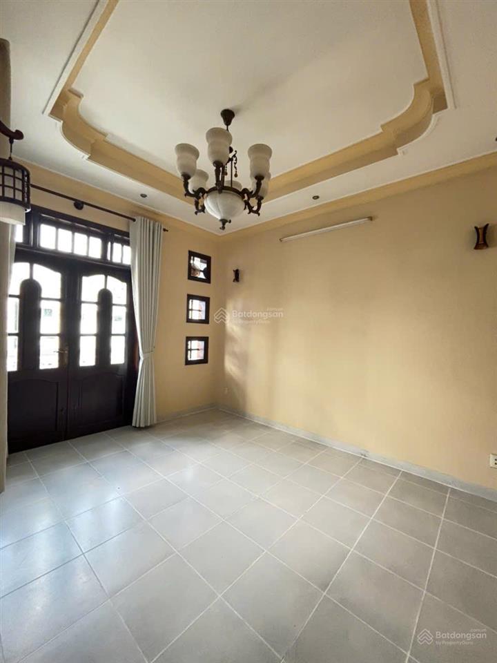 Cho thuê nhà khu bên sông  gigamall, 8mx16m 1 trệt 2 lầu, garage xe hơi, 25tr.
