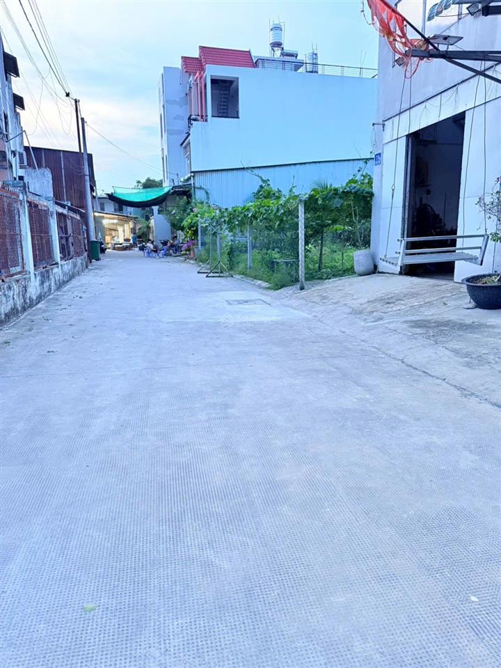 Chủ ngộp bán nhà nhà 3 tầng hiệp bình phước  thủ đức  giá chỉ 6,3 tỷ  sổ hồng riêng  80m2