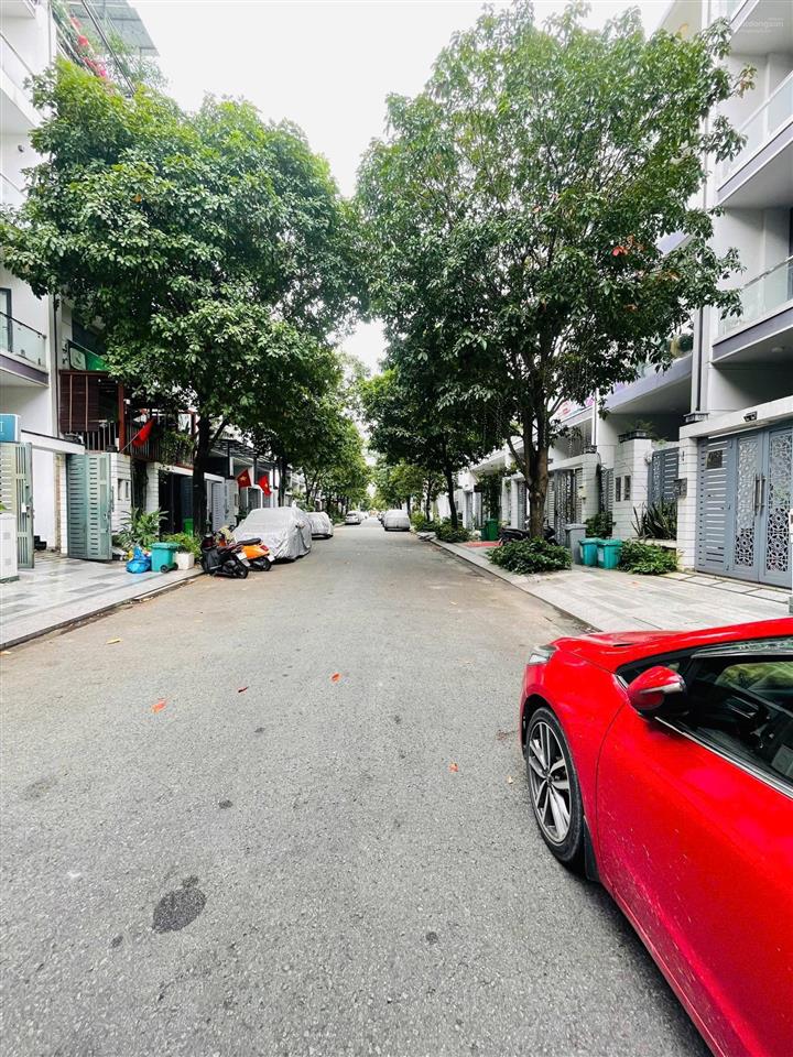 Cho thuê nhà nguyên căn khu đô thị vạn phúc thủ đức 110m2 giá 35 triệu/tháng, full nội thất