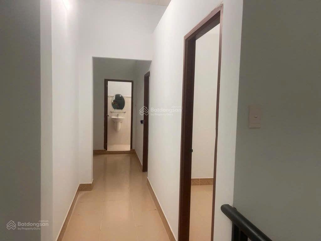 Cho thuê nhà nguyên căn hẻm đường số 6, linh tây quận thủ đức, kế bên trường đại học cảnh sát,