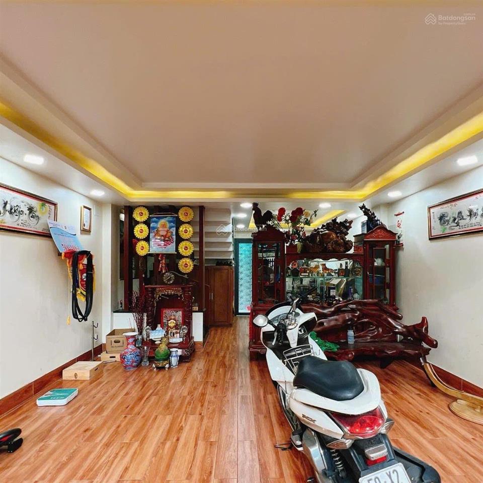 Bán căn hộ dịch vụ 5 tầng ngay đại học luật thủ đức, hiệp bình chánh, mt kinh doanh, thu nhập 45tr