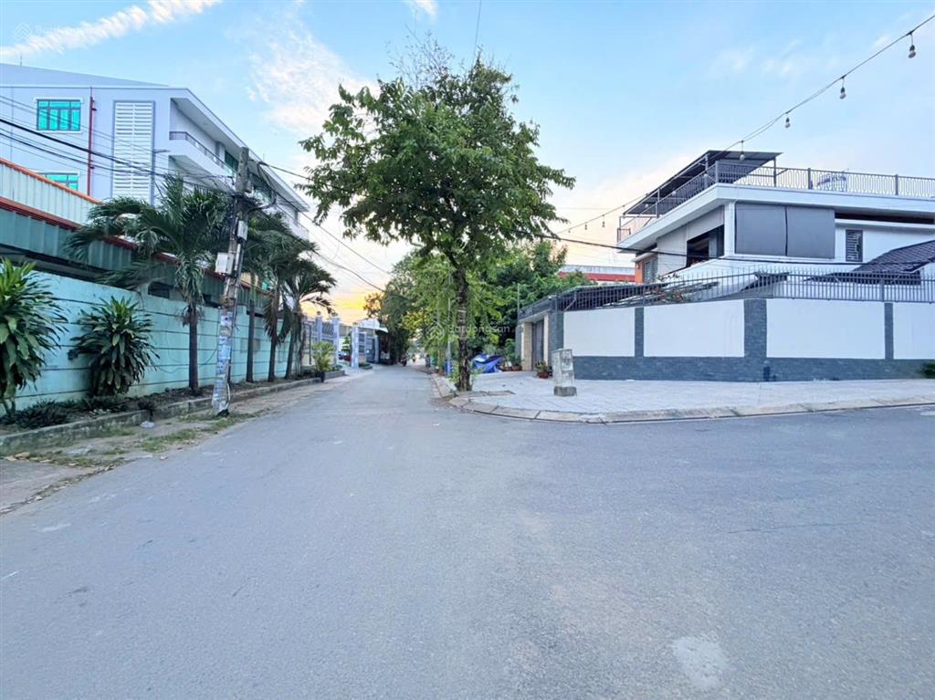 Cần tiền bán gấp đất hiệp bình phước thủ đức  hẻm xe tải thông, gần vạn phúc, 50tr/m2