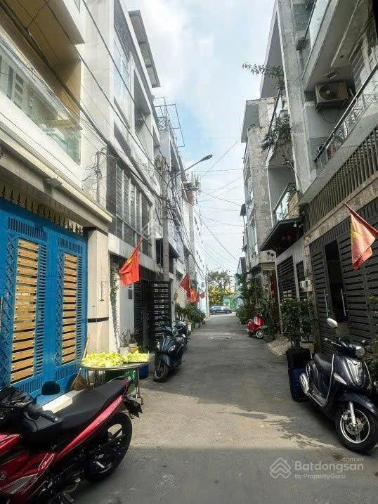 Kẹt tiền cần bán gấp nhà 3 tầng khu phân lô đồng bộ ngay vạn phúc giá 6,7 tỷ, sổ hồng riêng