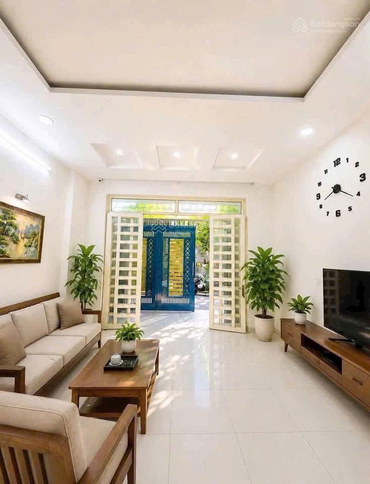 Cần bán gấp nhà 4 tầng hẻm xe hơi đường hiệp bình thủ đức, dt 54m2 giá 6,5 tỷ, sổ hồng riêng
